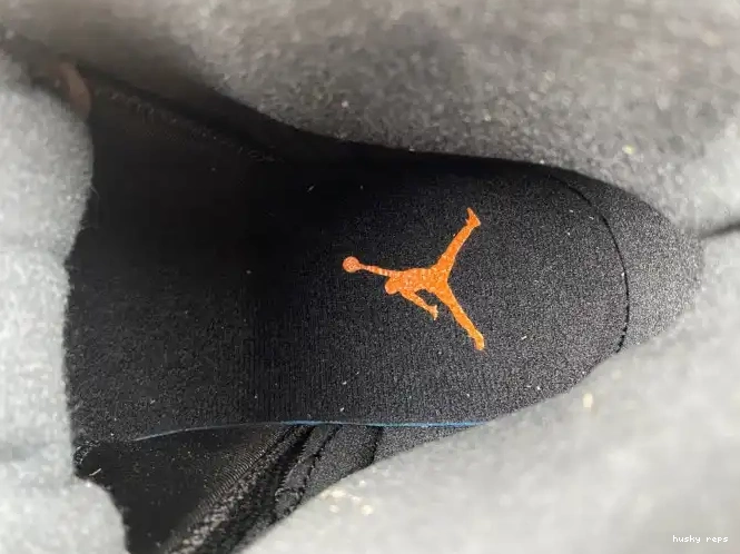 Rep Husky Air Jordan Brilliant WMNS Orange FD9101-081 12 0525